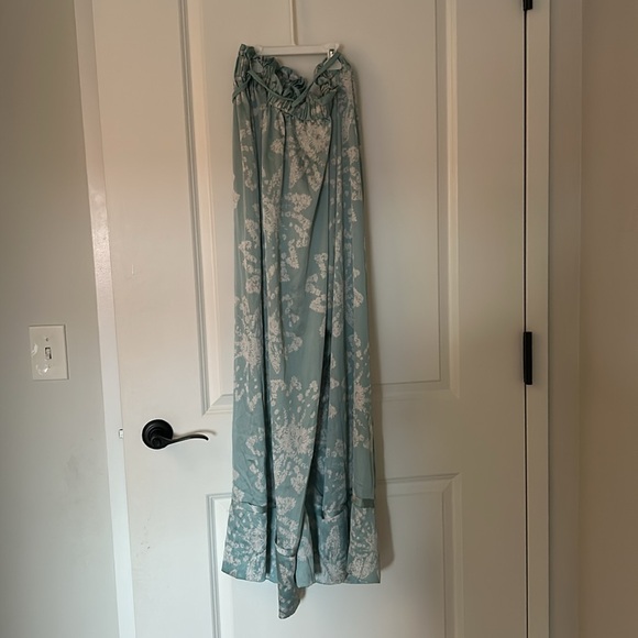 Goddess Lounge Set by FREE PEOPLE. Brand new with TAGS! - Picture 4 of 9